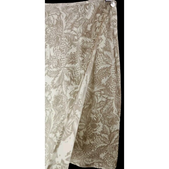 TOMMY BAHAMA SIZE 4 SKIRT SILK STRETCH WRAP FRUIT PRINT BUTTON - Picture 2 of 6